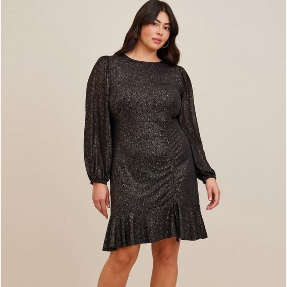 TORRID 1X(14-16) black gold fit & flare mini studio knit ruched dress crew neck